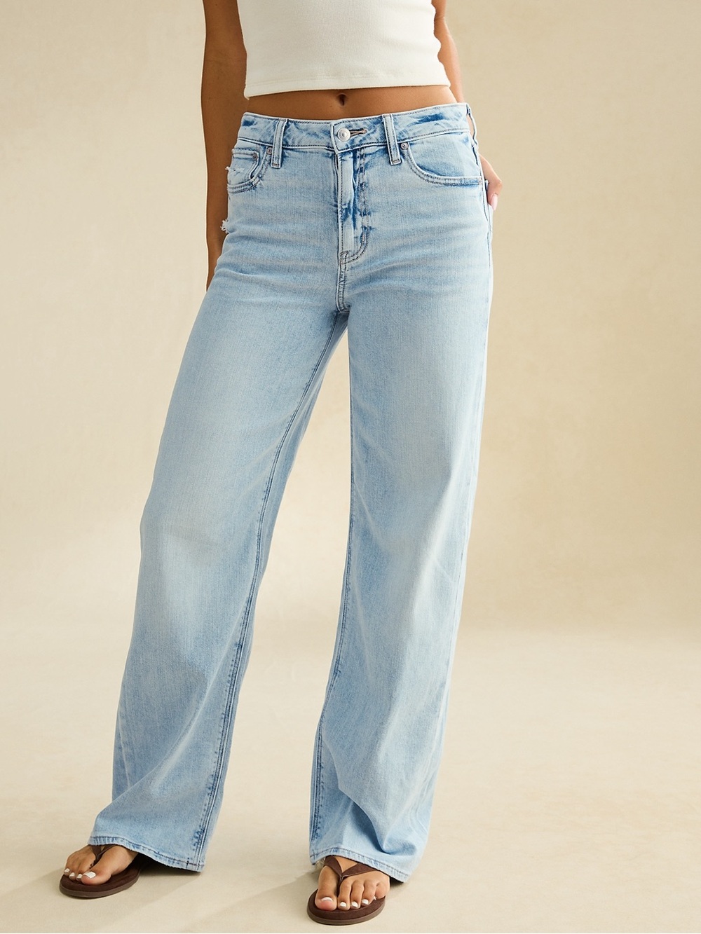 AE Super High-Waisted Baggy Wide-Leg Jean